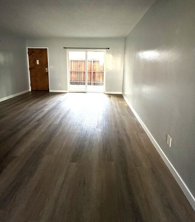 Foto del edificio - 2727-2741 Abbot Kinney Blvd