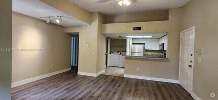 Building Photo - 4151 N Haverhill Rd