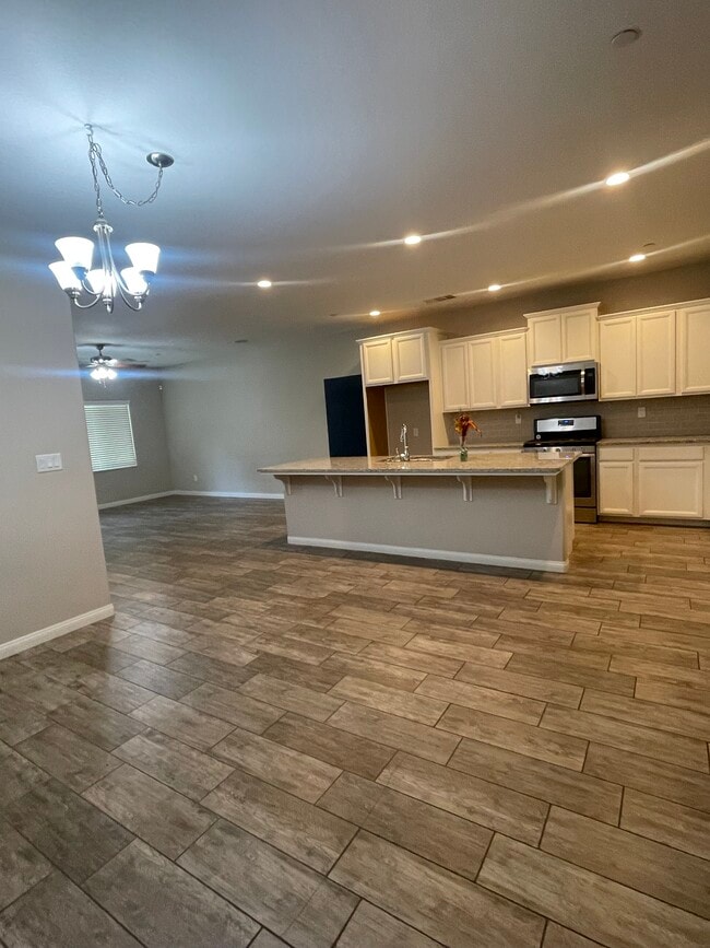 Foto del edificio - 5202 Phisto Pl