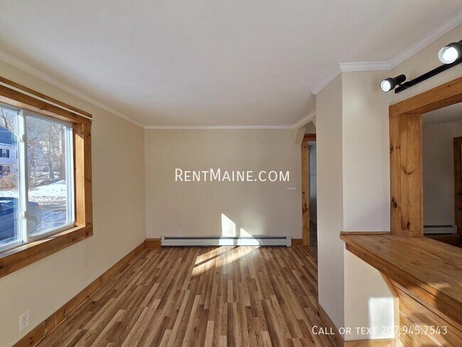 Building Photo - 90 Newbury St