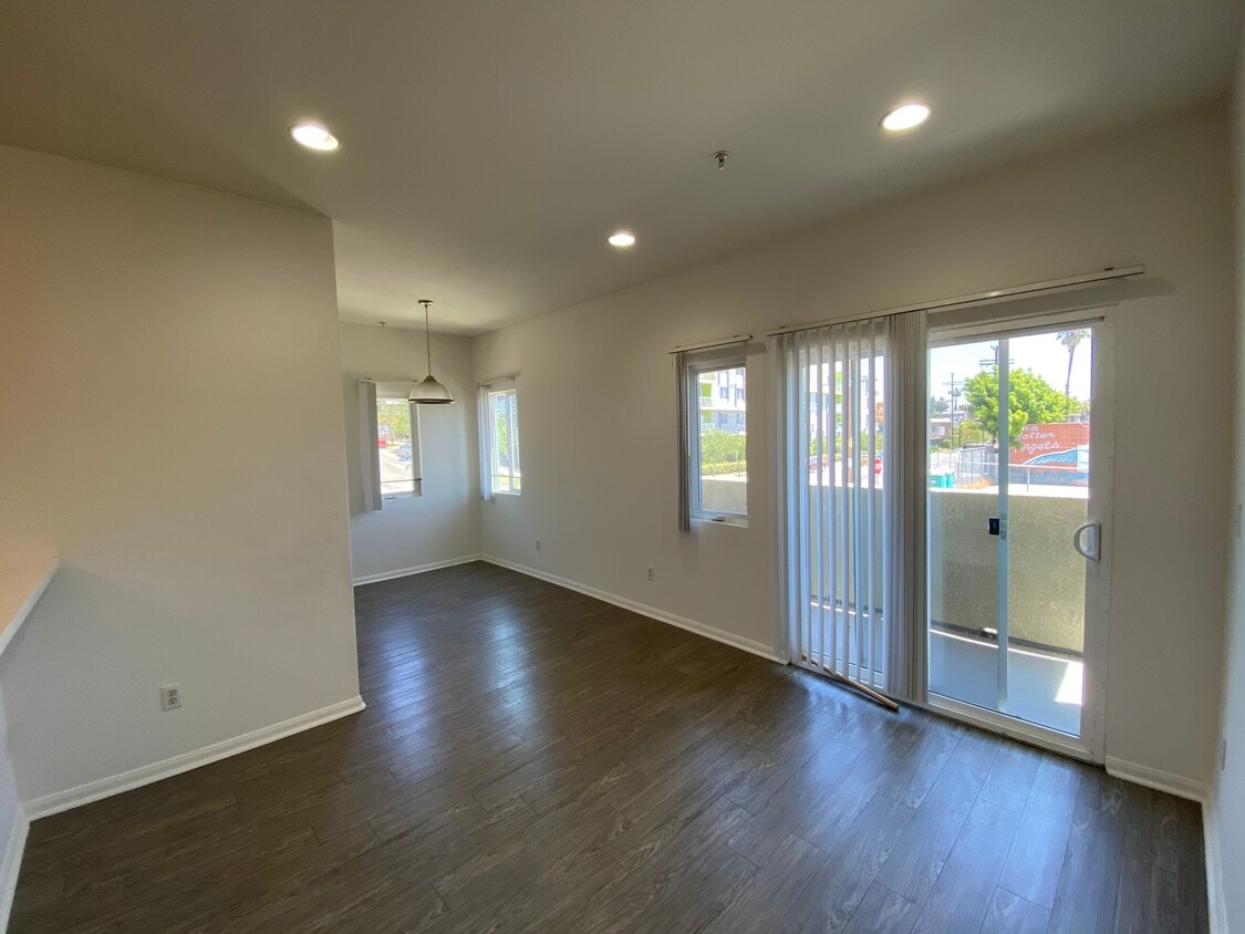 251 Robinson St Unit 208, Los Angeles, CA 90026 Apartments in Los