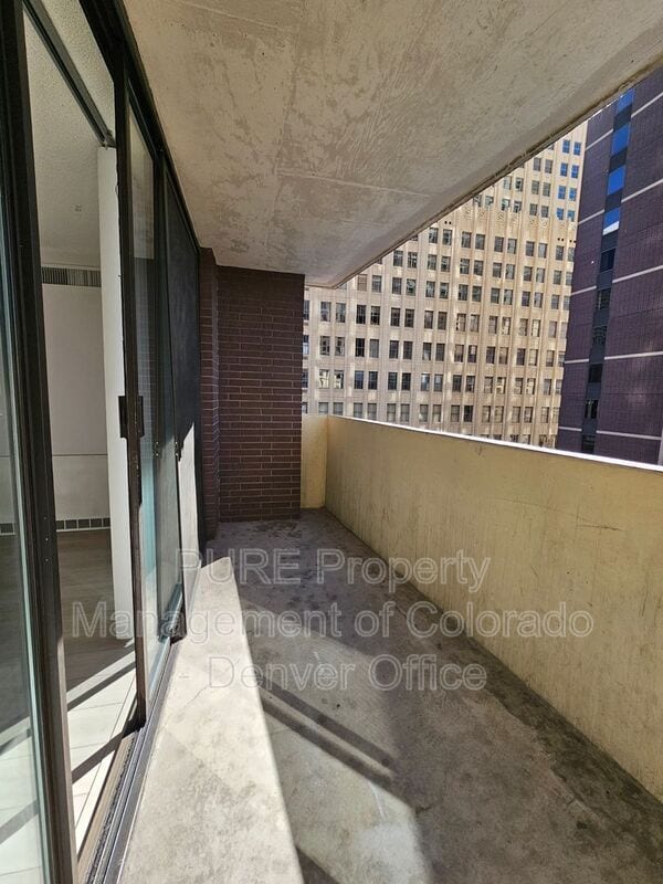 Building Photo - 1020 15th St