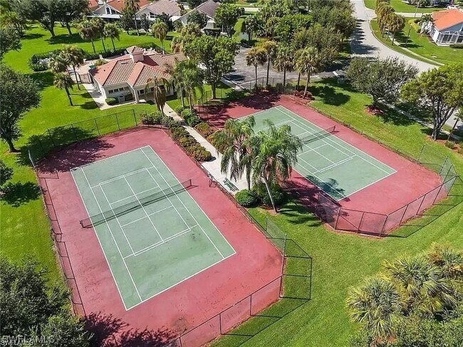 Building Photo - 200 Lady Palm Dr