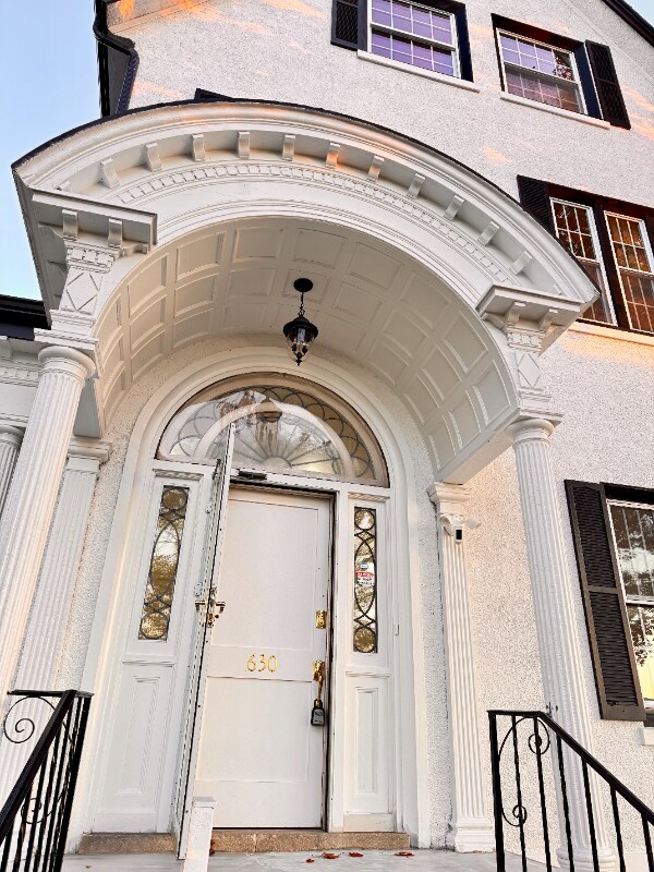 Foto principal - 630 Jefferson Ave