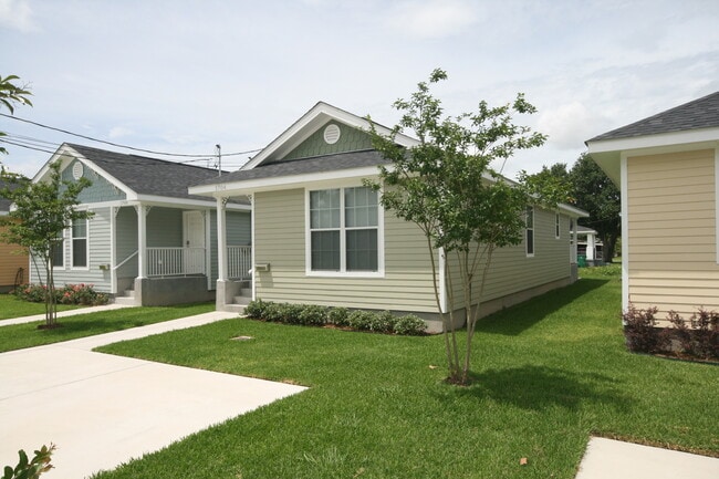 Building Photo - 1704 Huey P Long Ave