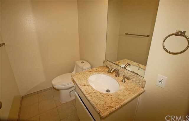 Foto del edificio - 17330 Chatsworth St
