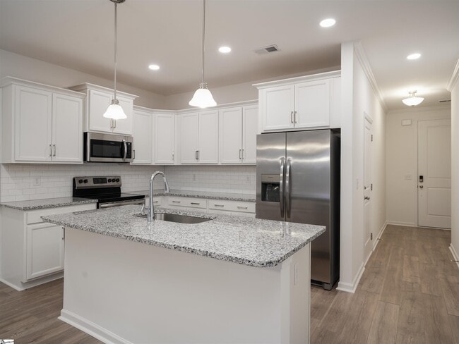 Building Photo - 242 Bryland Wy