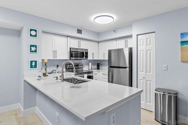 Foto del edificio - 140 Yacht Club Way
