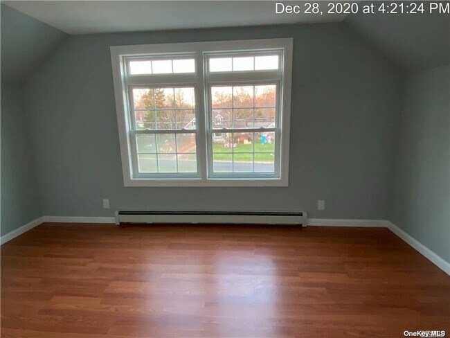 Foto del edificio - 89 Lou Ave