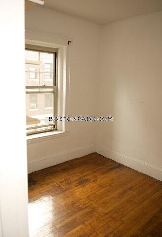 Building Photo - 1315 Commonwealth Ave