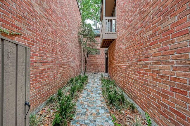 Foto del edificio - 252 Sugar Berry Cir