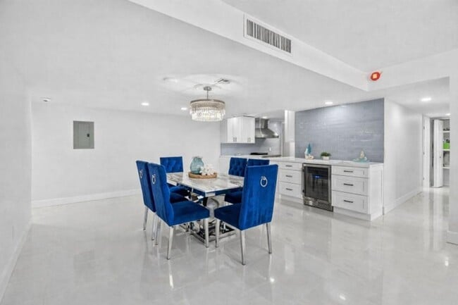 Photo - 5600 N FLAGLER Drive 207, West Palm Beach, FL 33407 - 2656 House