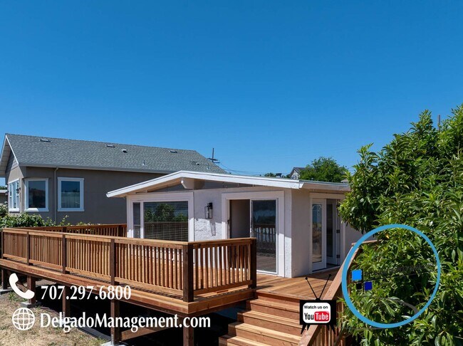 Foto del edificio - Benicia! Gorgeous four bedroom home overlo...