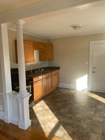 Foto del edificio - 302 S Main St