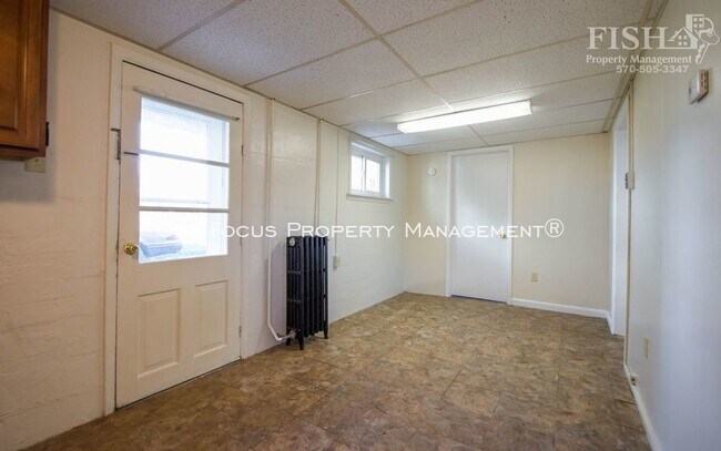 Foto del edificio - 355 W Park St