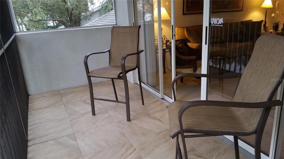 Foto del edificio - 6327 Green Oaks Cir