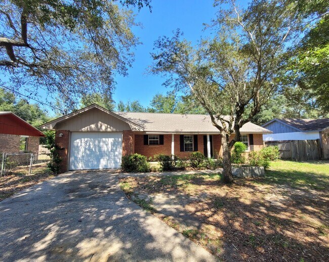 Foto del edificio - 6506 Colonial Dr