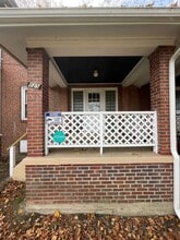 Building Photo - 825 N 6th St