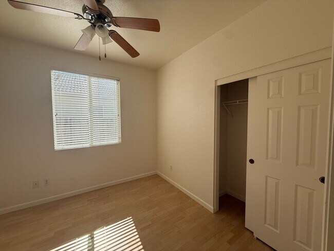 Building Photo - 3 Bed | 2 Bath | 1375 SF | 2 Car garage | Single Story  | Tenant pays $175 for WS&G