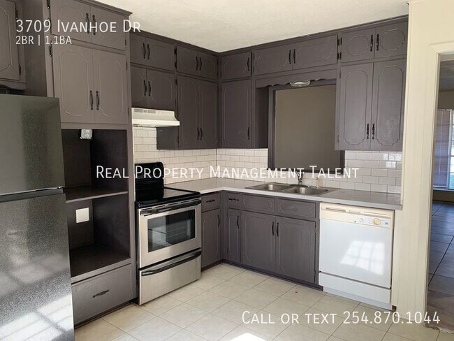 Foto del edificio - 3709 Ivanhoe Dr