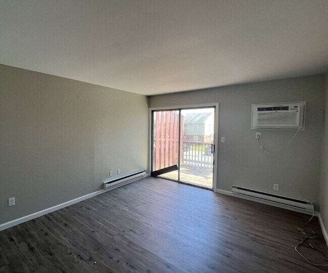 Foto del edificio - 813-817-817 N Ulster St