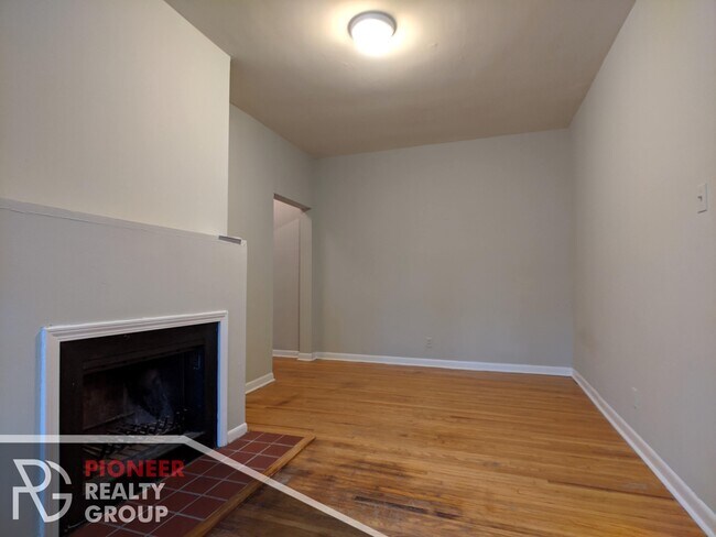 Foto del edificio - 634 W Barry Ave