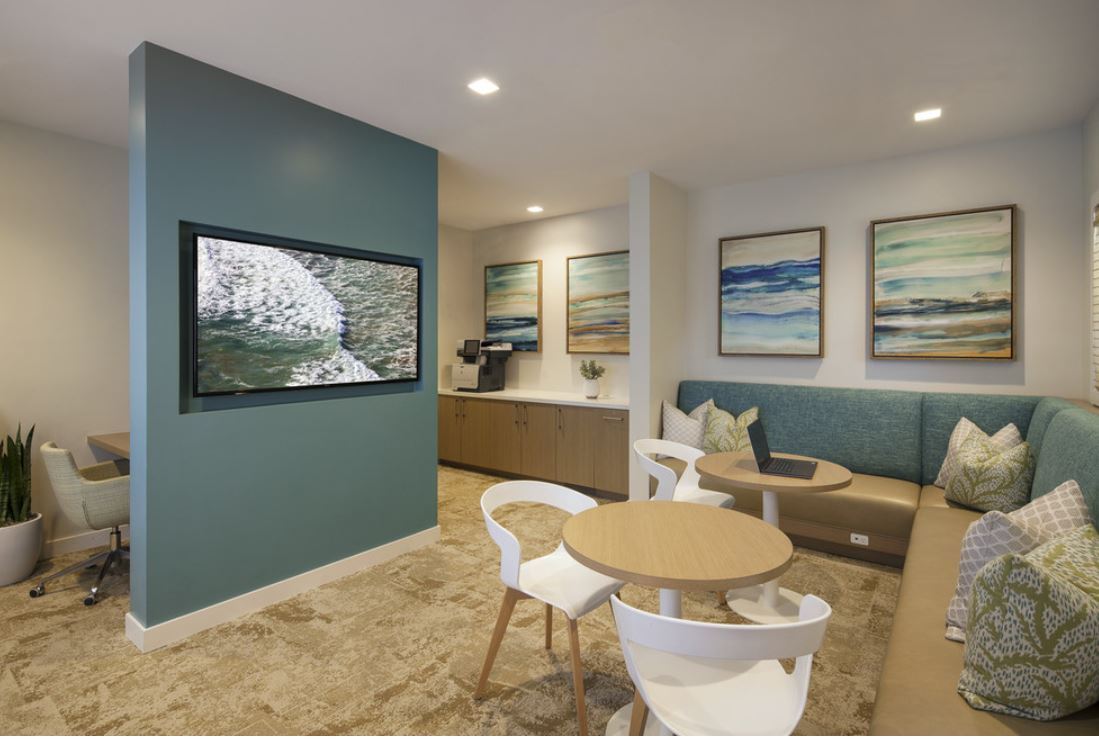 Las Flores Apartment Homes