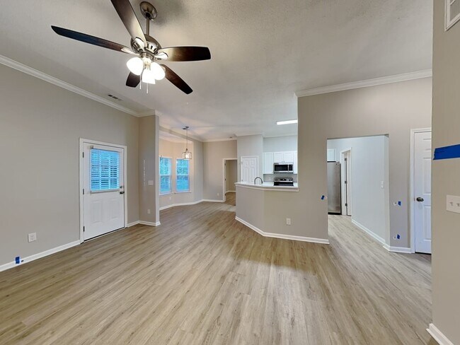 Building Photo - 7931 Ebony Rd