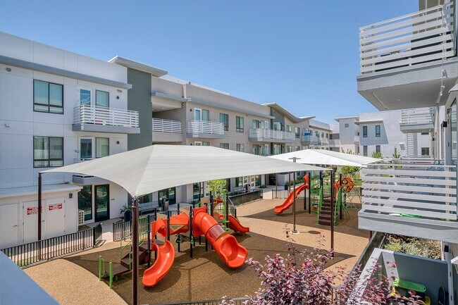 Campus ideal para familias - Imagine Village II