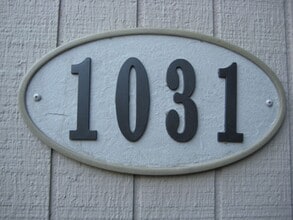 Building Photo - 1031 Chadwick Cir