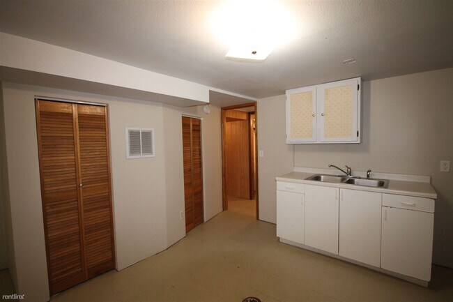 Building Photo - 2 br, 1 bath  - 808 N 20th St #2