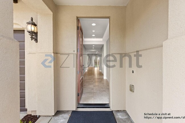 Foto del edificio - 1538 Avila Ln