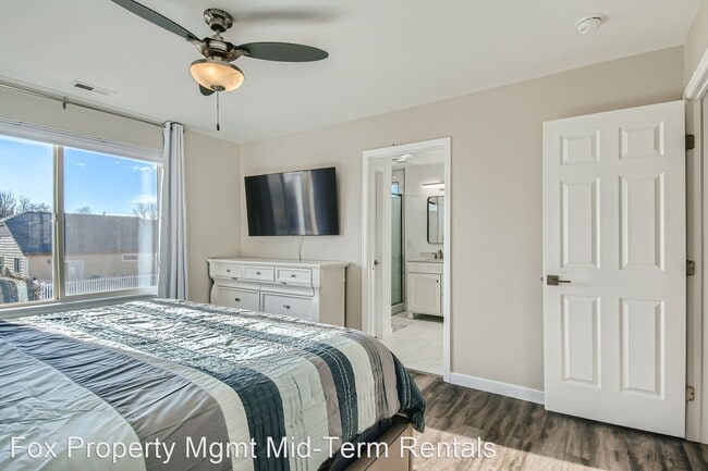 Building Photo - 3 br, 3 bath House - 2504 127th Pl