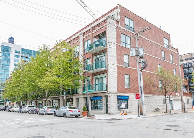 Primary Photo - 847 W Monroe St