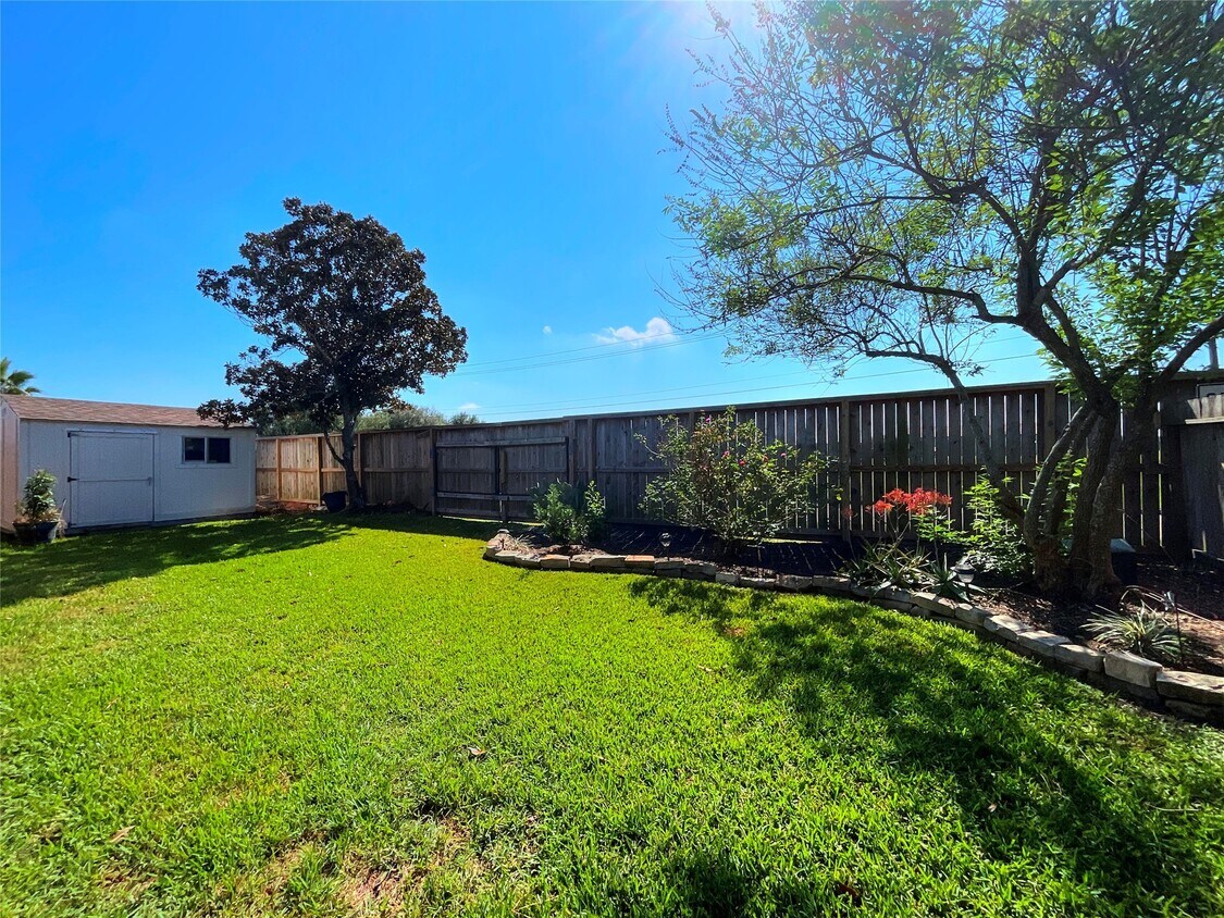 Foto del edificio - 9509 Dry Springs Dr