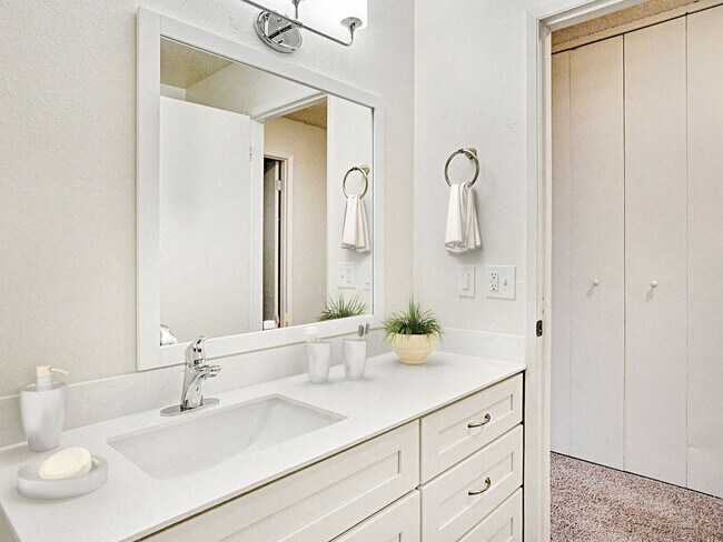 Cuarto de baño Sunset Station Apartments Portland, Oregón - Sunset Station Apartments