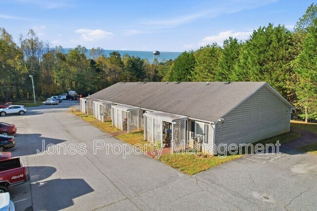 Foto del edificio - 120 W 52 Bypass