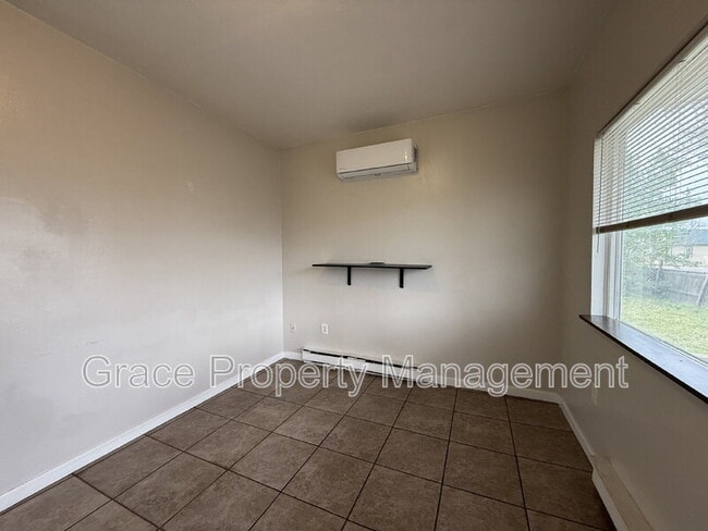 Foto del edificio - 4677 Grant St
