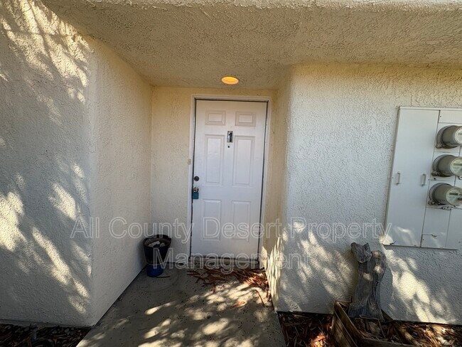 Foto del edificio - 33687 Whispering Palms Trail