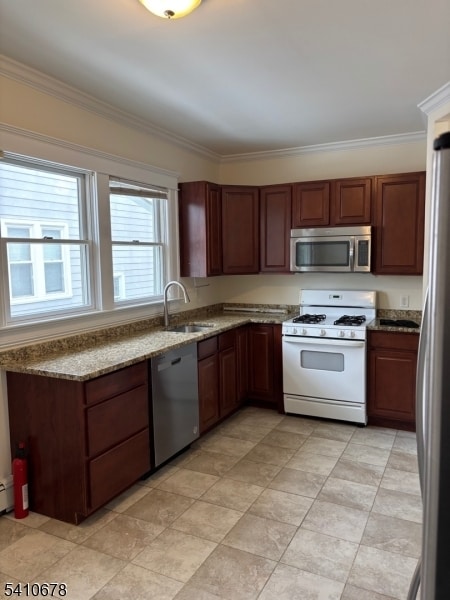 Building Photo - 16 Summit Ave