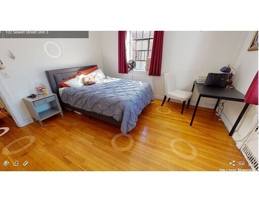 Foto del edificio - 102 Sewall Ave