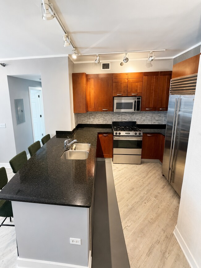 Foto del edificio - 744 N Clark St