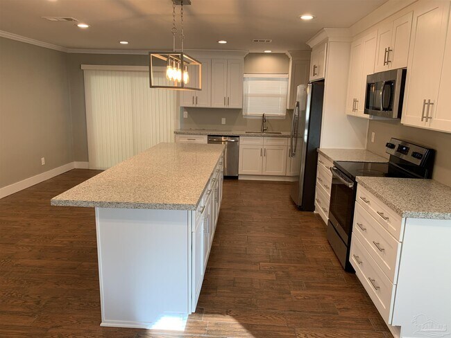 Foto del edificio - 2820 Christine St