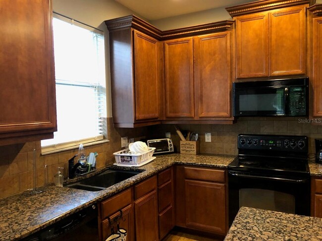 Building Photo - 15020 Stonebriar Way