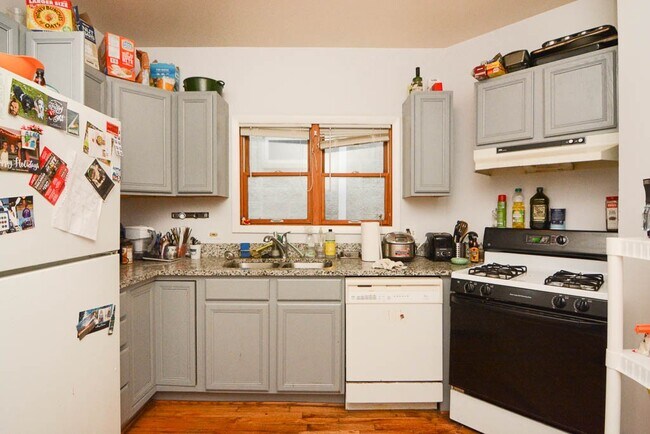 Foto del edificio - 1342 W Hubbard St