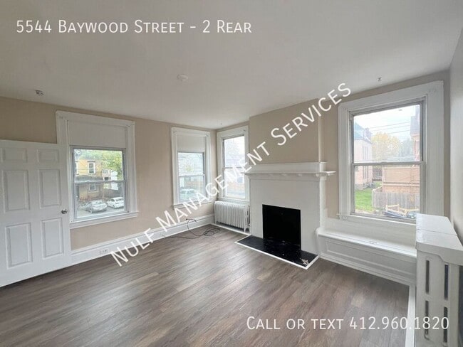 Foto del edificio - 5544 Baywood St