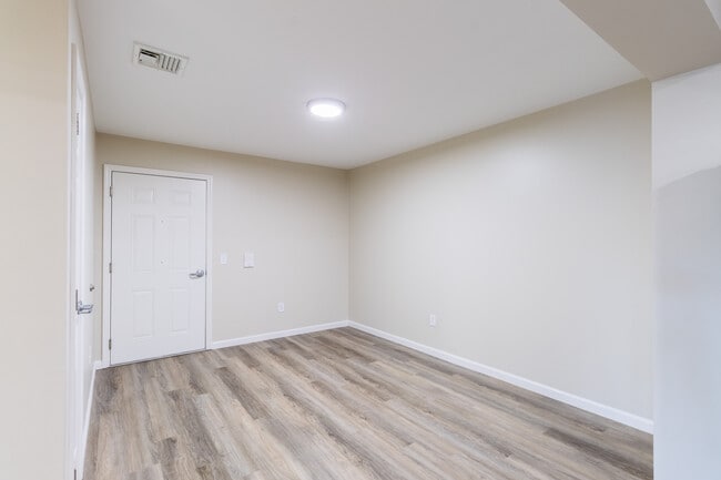 Building Photo - Orchard Hills Landings