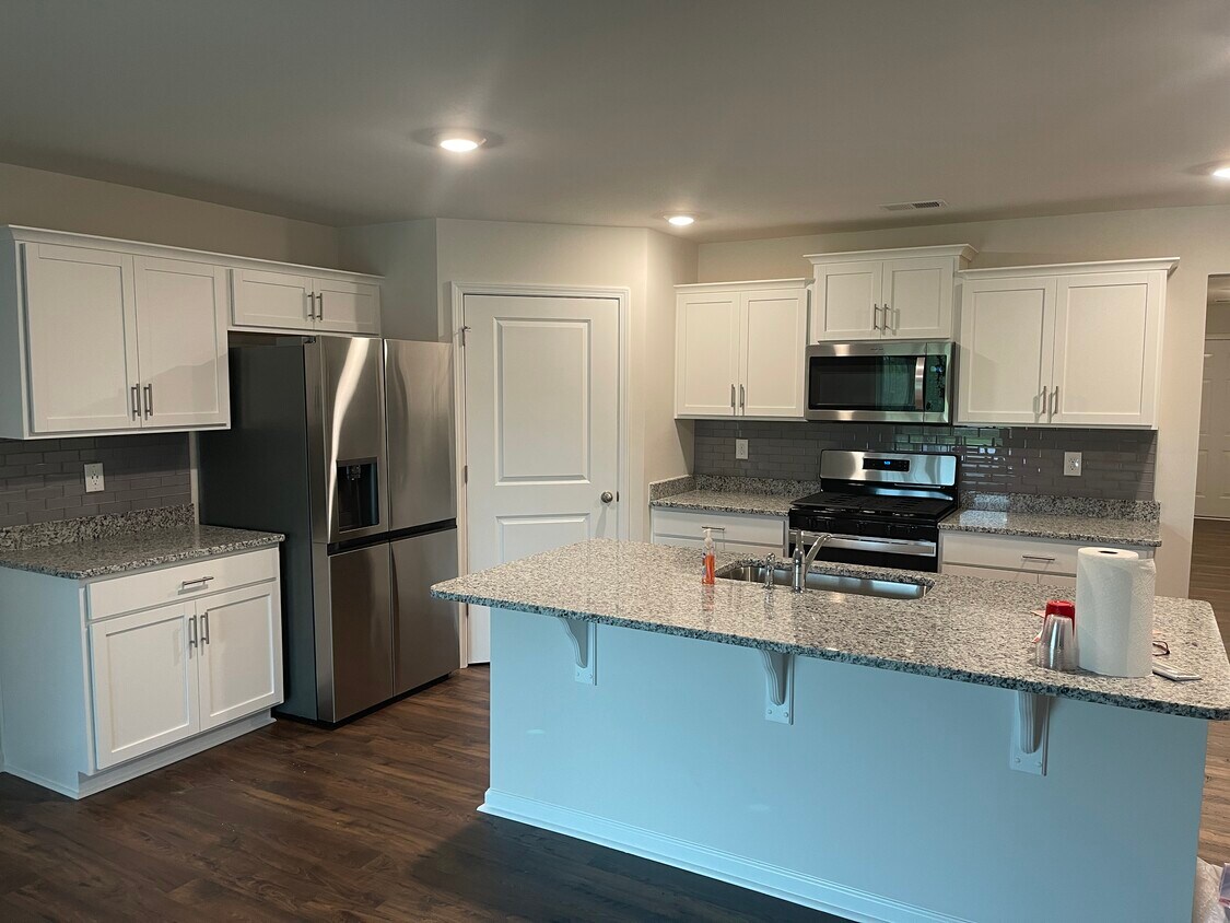 Foto del edificio - 3294 Cypress Hollow Dr