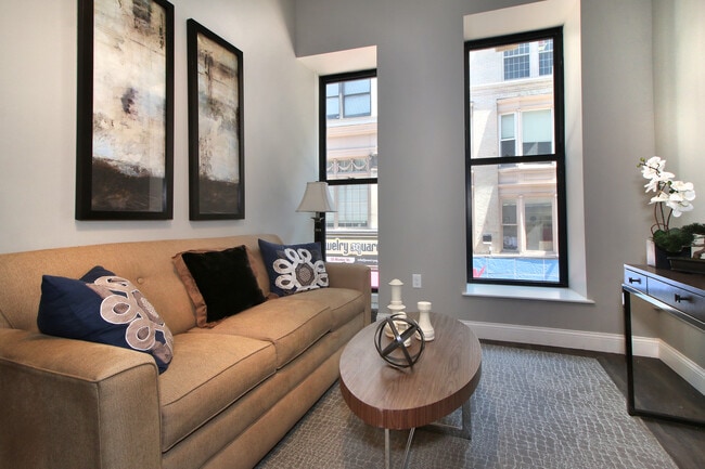 #204 - 44 Winter St Apartments