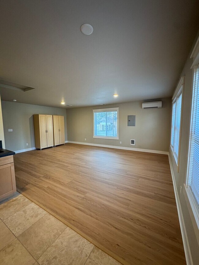 Foto del edificio - Cute and Modern Studio in Downtown Bend